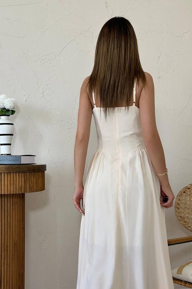 L&C Elegancka Beżowa Sukienka Fit And Flare Hurtowa sprzedaż odzieży Seksowny