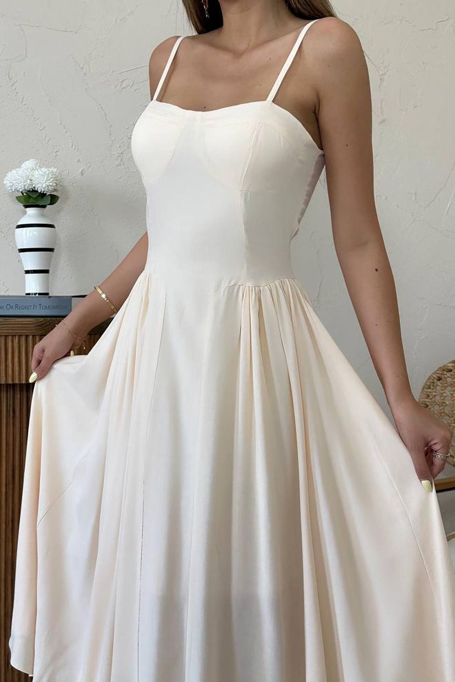 L&C Elegancka Beżowa Sukienka Fit And Flare Hurtowa sprzedaż odzieży Wiosna