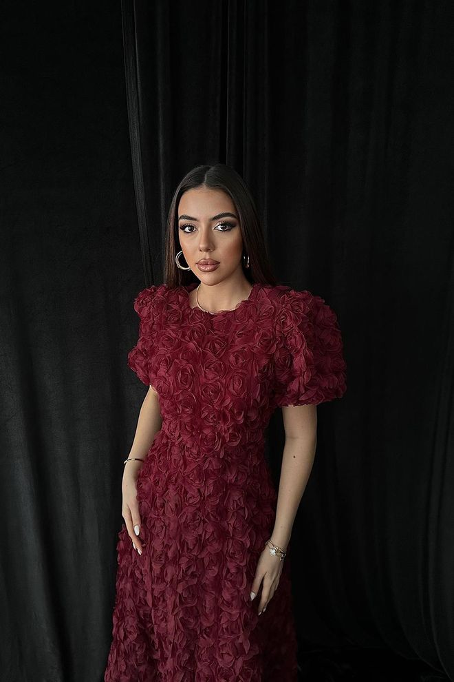 Elisa Bordové Midi A šaty S Nadýchanými Rukávmi Veľkoobchod s oblečením Jar