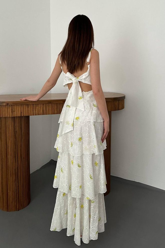 Elisa Biele Šaty Fit And Flare S Kvetinovým Vzorom Veľkoobchod s oblečením Boho