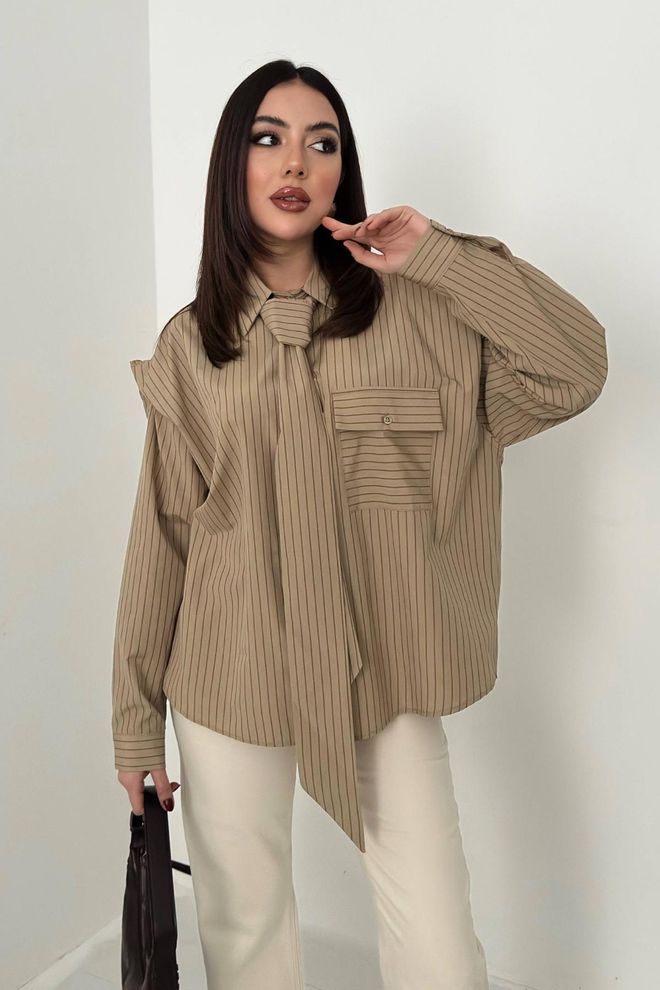 Elisa Chaki Dryžuoti Marškiniai Oversized Su Polo Apykakle Didmeninė prekyba drabužiais Kokteilinė