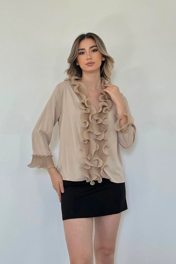 A wholesale clothing model wears  Shirt With Flounce Collar - Beige
, Turkish wholesale Tunic of Elisa
