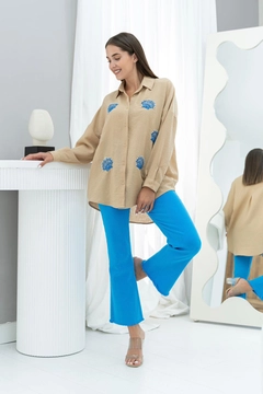 A wholesale clothing model wears els11285-sea-shell-patterned-shirt-mink, Turkish wholesale Tunic of Elisa