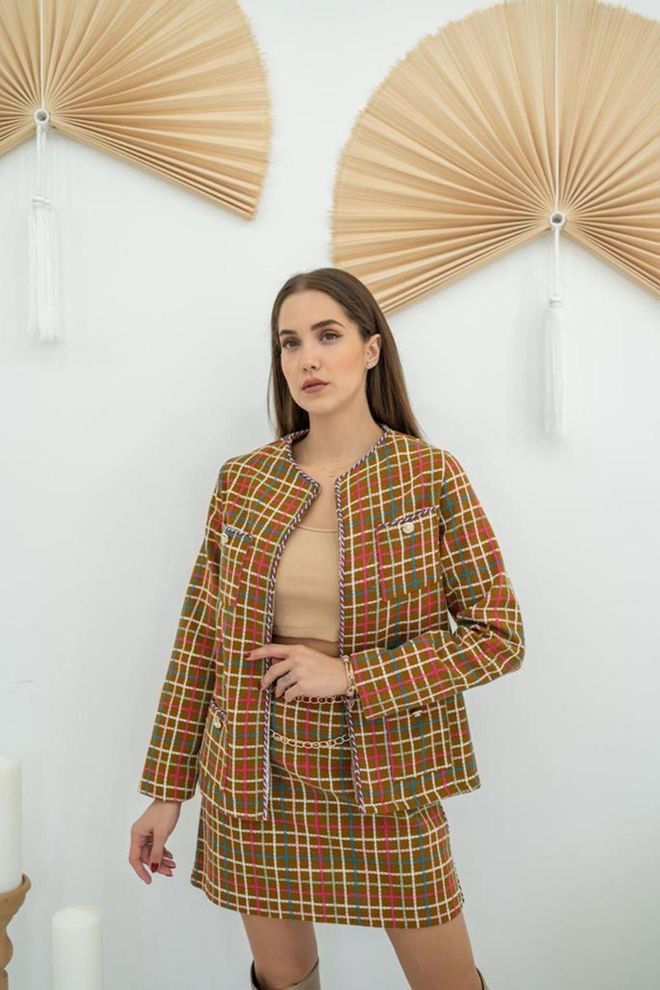 L&C بدلة بنية رسمية بنمط مربع مع جيب رفرف ملابس بالجملة لا يوجد قماش