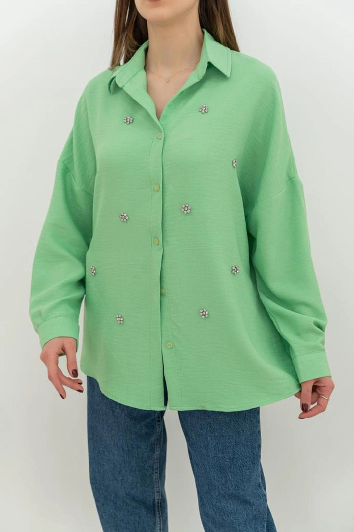 A wholesale clothing model wears els11347-stone-embroidered-shirt-green, Turkish wholesale Shirt of Elisa