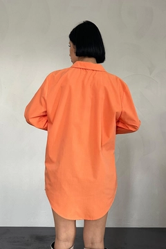 A wholesale clothing model wears els11649-poplin-shirt-orange, Turkish wholesale Tunic of Elisa