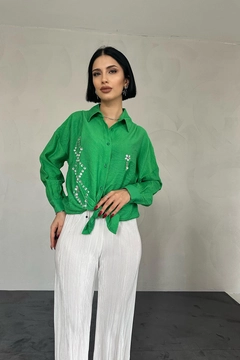 A wholesale clothing model wears els11666-diamond-pattern-stone-shirt-green, Turkish wholesale Tunic of Elisa