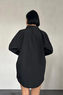 A wholesale clothing model wears els11672-poplin-shirt-black, Turkish wholesale Tunic of Elisa