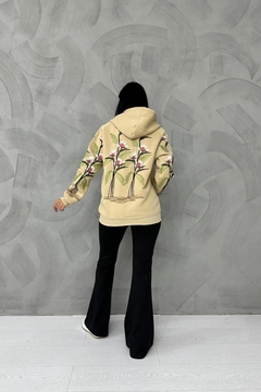 A wholesale clothing model wears els11821-embroidered-sweatshirt-mink, Turkish wholesale Sweatshirt of Elisa