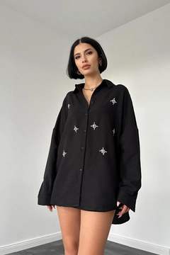 A wholesale clothing model wears els11822-classic-pattern-hand-embroidered-shirt-black, Turkish wholesale Tunic of Elisa