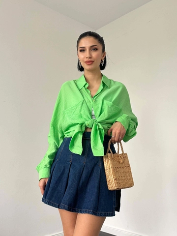 A wholesale clothing model wears  Classic Pattern Double Pocket Sleeves Gathered Shirt - Green
, Turkish wholesale Shirt of Elisa