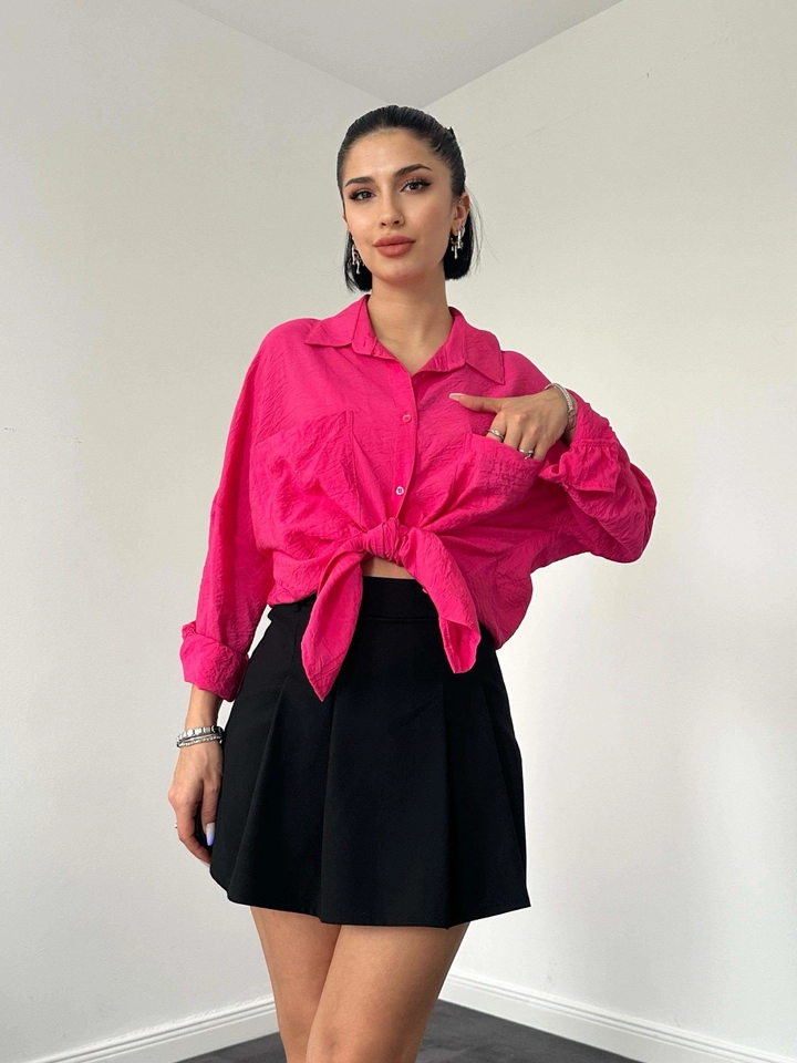 A wholesale clothing model wears els11977-classic-pattern-double-pocket-sleeves-gathered-shirt-fuchsia, Turkish wholesale Shirt of Elisa