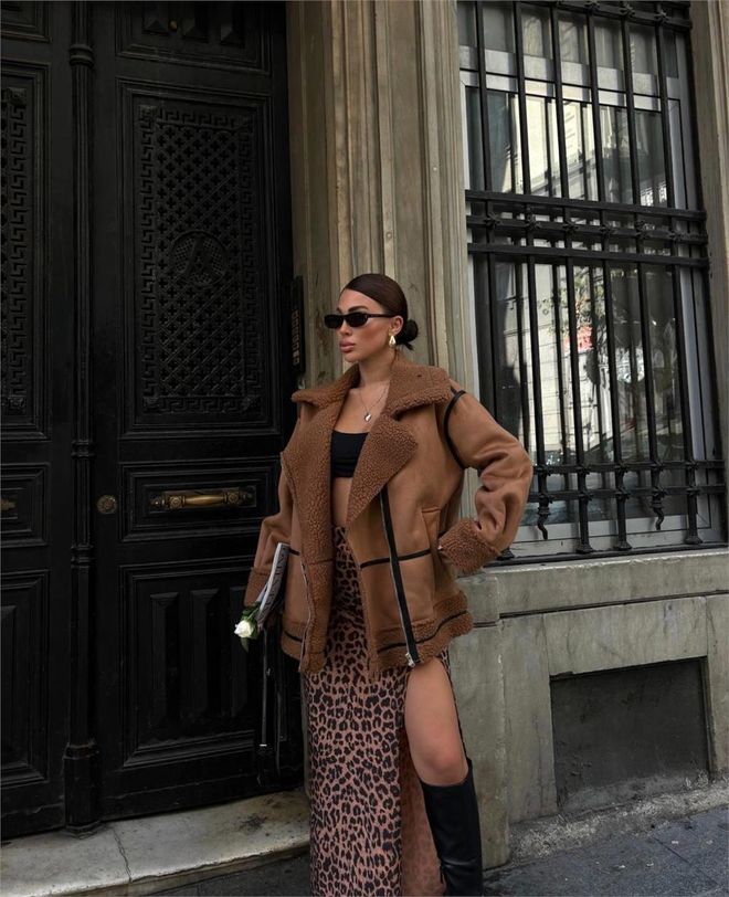 Ello Kailinė Apykaklė Nubuck Coat Tan Didmeninė prekyba drabužiais Kokteilinė