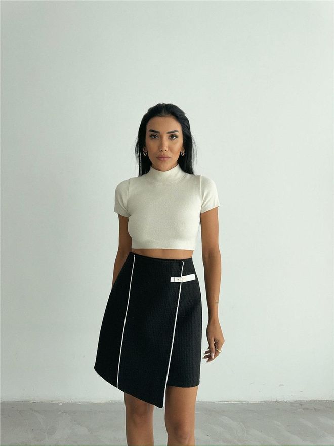 Ello Asimetrik Biye Detaylı Kısa Etek Siyah Toptan Giyim Resmi