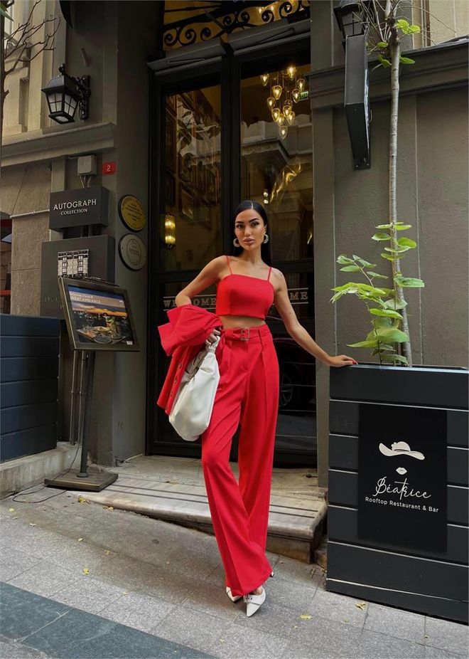 Ello بدلة ثلاث قطع مع جاكيت بليزر زهرة الرمان ملابس بالجملة رائع