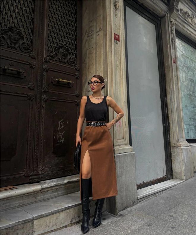 Ello Kokerrok Met Splitdetail Lichtbruin Groothandel Kleding Casual