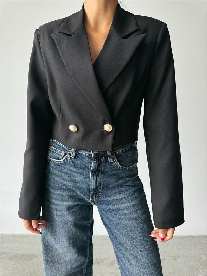 Ello Chaqueta Corta Con Detalle De Botón De Perlas En La Espalda Negro Ropa al por mayor 9