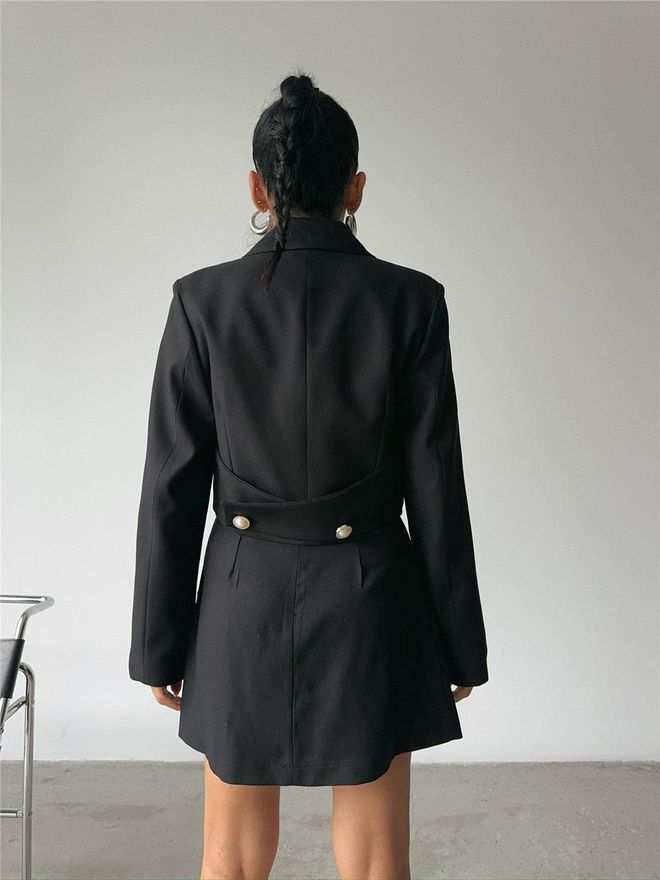 Ello Chaqueta Corta Con Detalle De Botón De Perlas En La Espalda Negro Ropa al por mayor 6