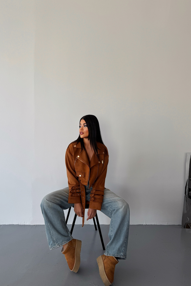 Ello Crop Jacke Mit Gürteldetail An Den Ärmeln – Kamel Großhandelskleidung Lässig