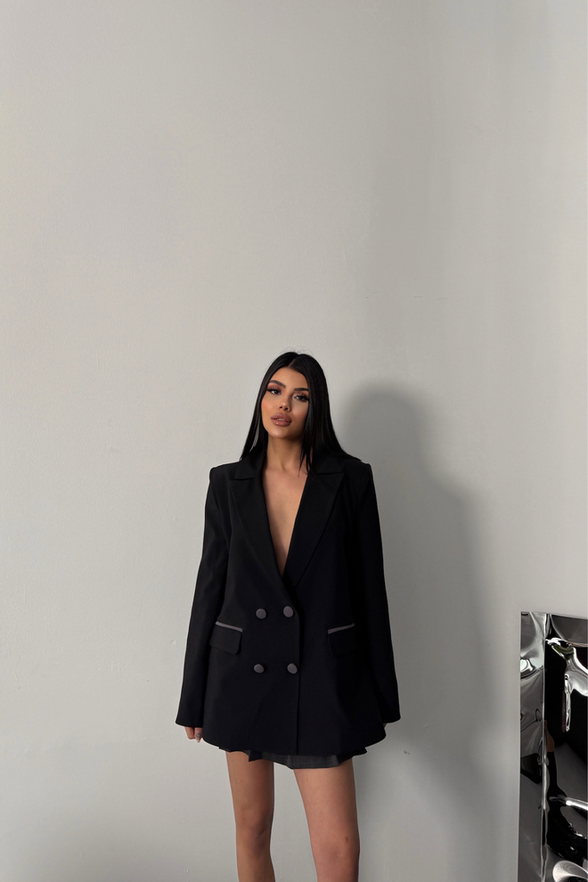 Ello Dizaino Striukė Padengta Sagomis Didmeninė prekyba drabužiais Išleistuvės