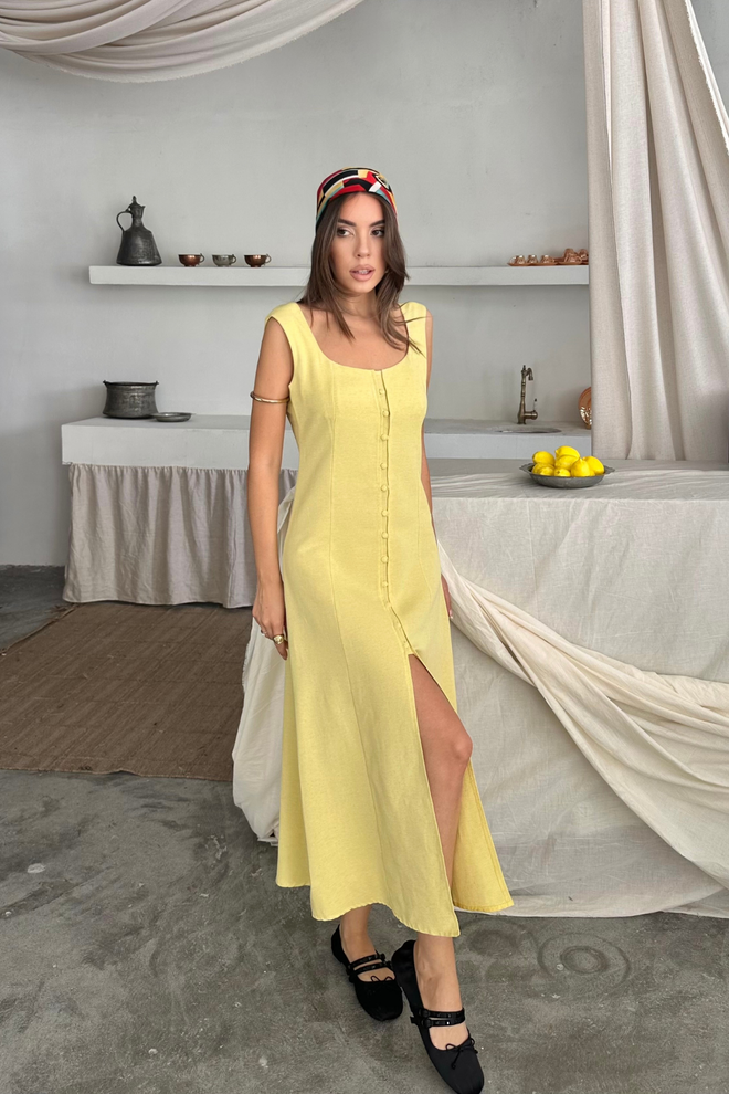 Ello Vestito Midi Giallo Con Scollo Quadrato E Stile Slip Abbigliamento all'ingrosso Modesto