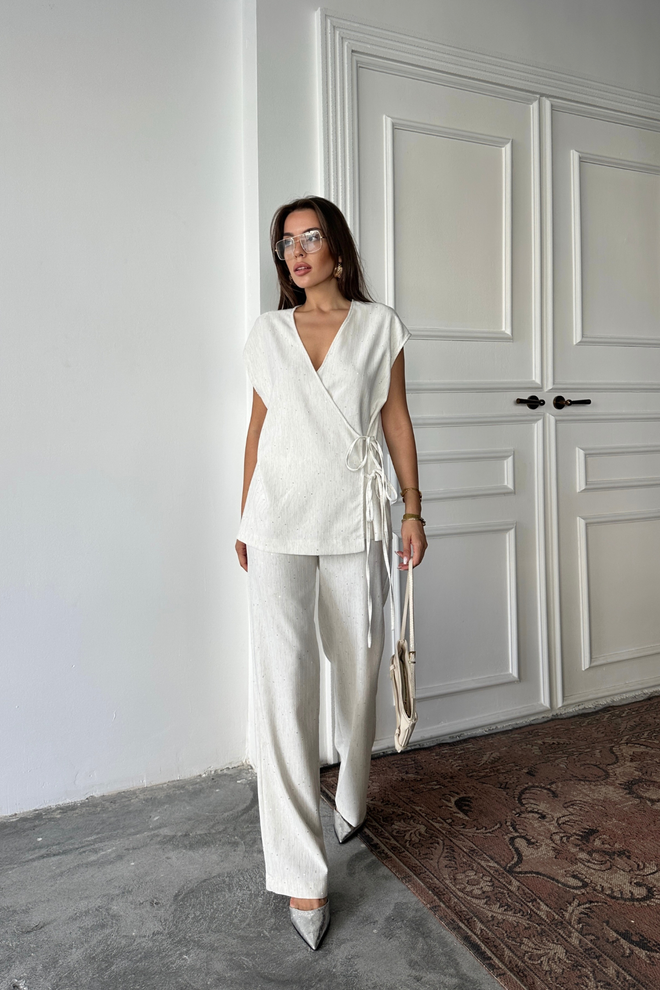 Ello Weißes Elegantes Palazzo Hosen Set Mit Krawatte Großhandelskleidung Lässig