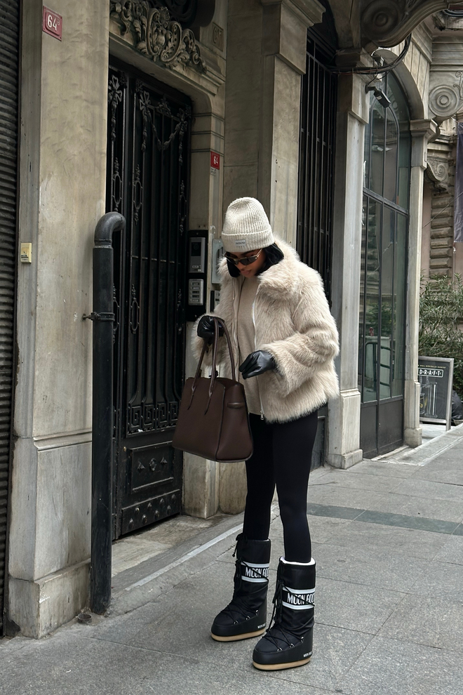 Ello Beige Fur Jacket With Zip Up & Slant Pocket Wholesale Clothing Fall