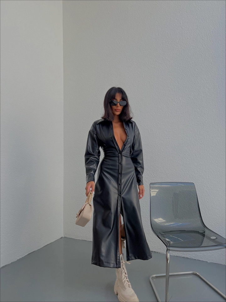 Ένα μοντέλο χονδρικής πώλησης ρούχων φοράει 28447 - Long Dress - Black, τούρκικο Φόρεμα χονδρικής πώλησης από Ello
