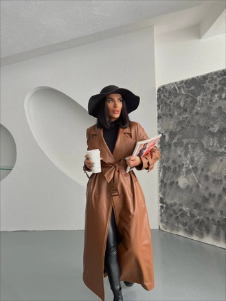 A model wears 36888 - Trenchcoat - Camel, wholesale Trenchcoat of Ello to display at Lonca