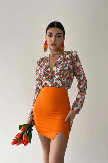 A wholesale clothing model wears  Double Breasted Skirt Shirt Set
, Turkish wholesale Suit of Etika