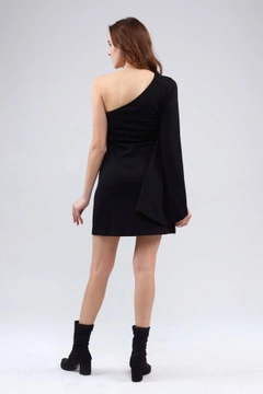 Um modelo de roupas no atacado usa 20075 - Leana Dress - Black, atacado turco Vestir de Evable