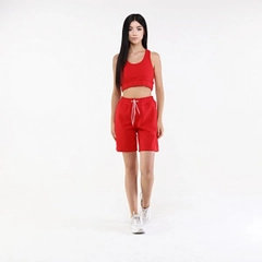 Ein Bekleidungsmodell aus dem Großhandel trägt 20083 - Marfe Shorts - Red, türkischer Großhandel Kurze Hose von Evable