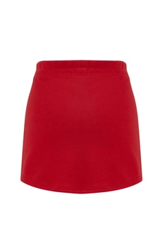 A wholesale clothing model wears 20085 - Wen Skirts - Red, Turkish wholesale Skirt of Evable
