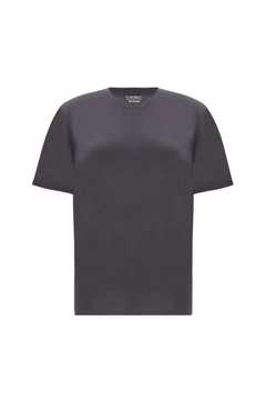 Een kledingmodel uit de groothandel draagt 20092 - Ero Tshirt - Smoked, Turkse groothandel T-shirt van Evable
