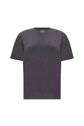 A model wears 20092 - Ero Tshirt - Smoked, wholesale undefined of Evable to display at Lonca