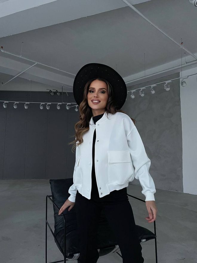 Ezgi Nisantasi Chaqueta Ropa al por mayor Casual