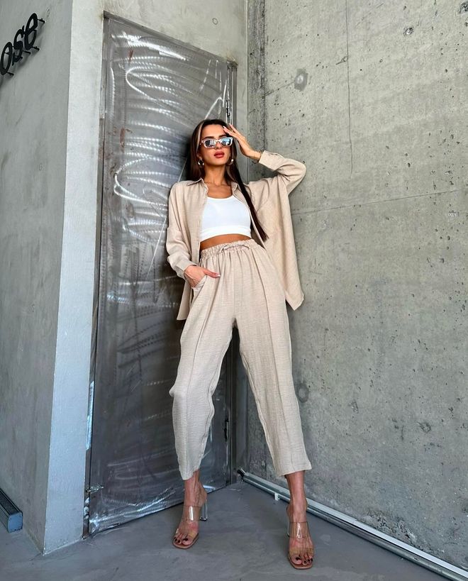 Ezgi Nisantasi Ленен Костюм Дрехи на едро Полиестер