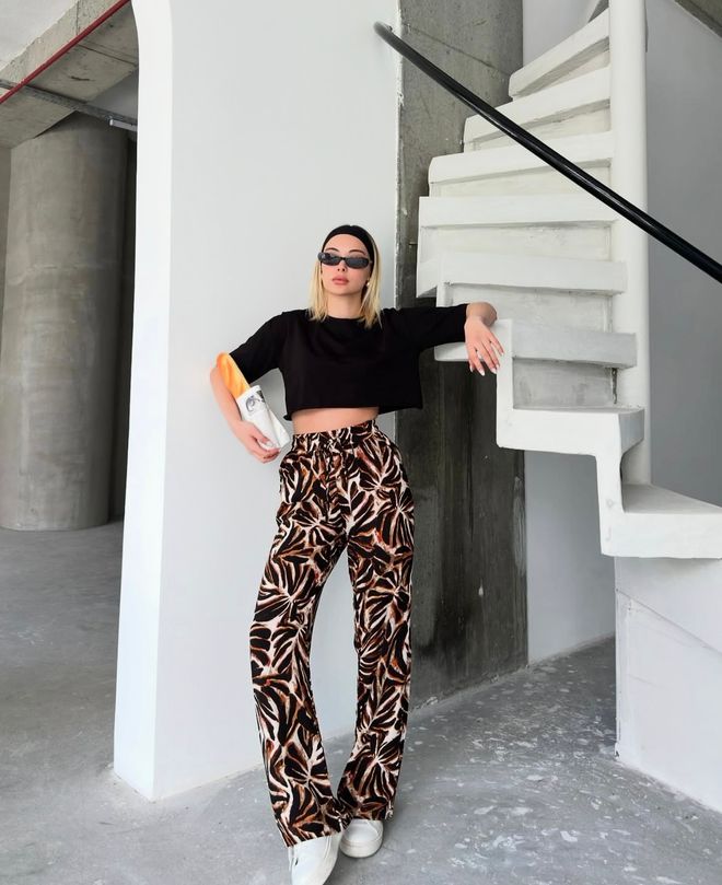 Ezgi Nisantasi Viengubas Dugnas Su Kišenėmis Didmeninė prekyba drabužiais Kokteilinė