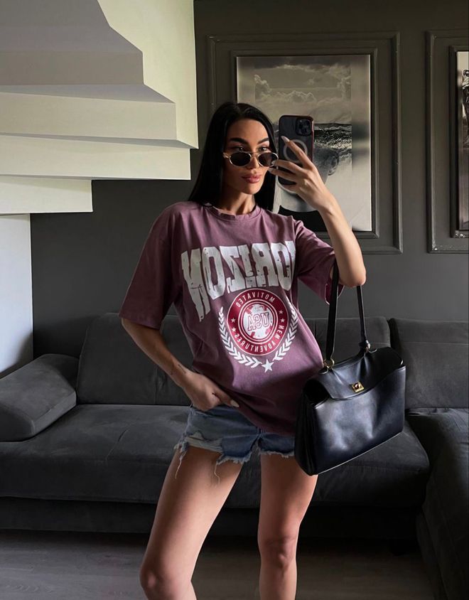 Ezgi Nisantasi Φούξια T shirt Μεγάλα Μεγέθη Casual Streetwear Χονδρικό εμπόριο ενδυμάτων Casual
