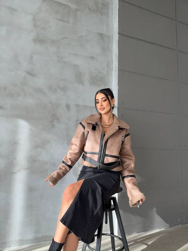 Ezgi Nisantasi Braune Jeansjacke Großhandelskleidung Lässig