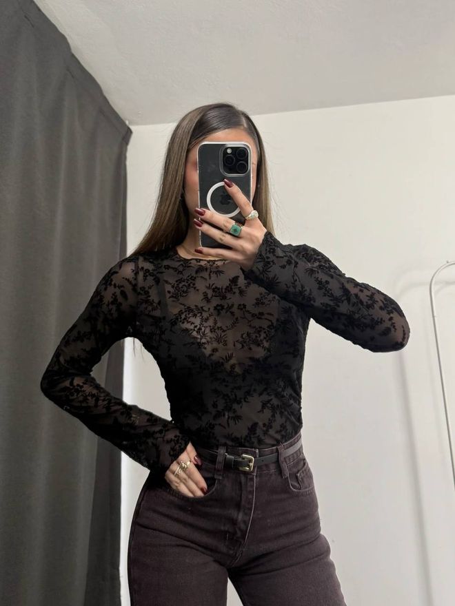 Ezgi Nisantasi Camicetta Nera Floreale Slim Fit Con Girocollo Abbigliamento all'ingrosso Annata