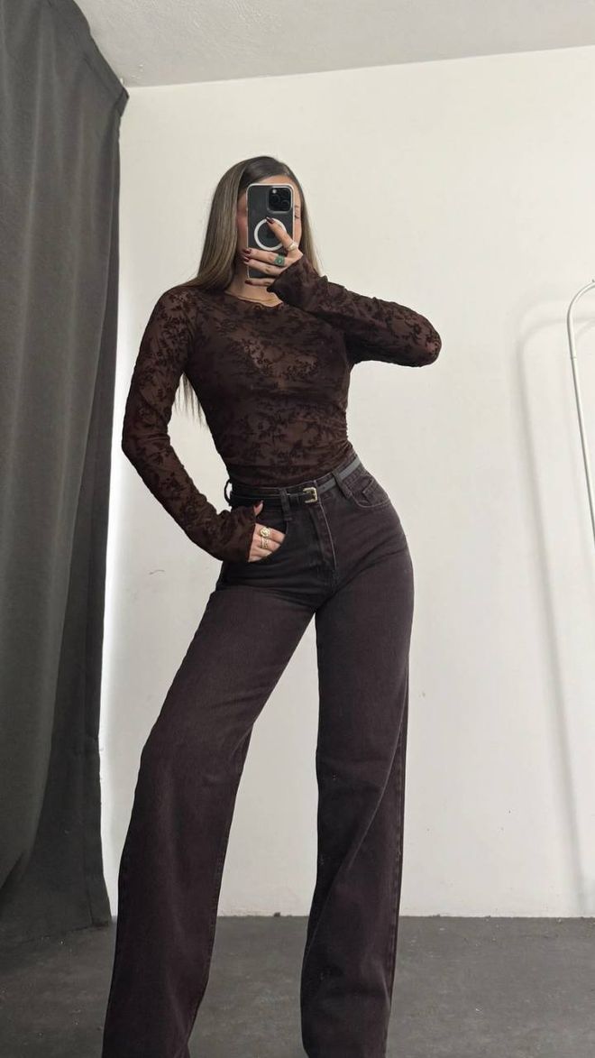 Ezgi Nisantasi Camicetta Marrone Aderente A Fiori Con Collo Giro E Maniche Lunghe Abbigliamento all'ingrosso Casuale