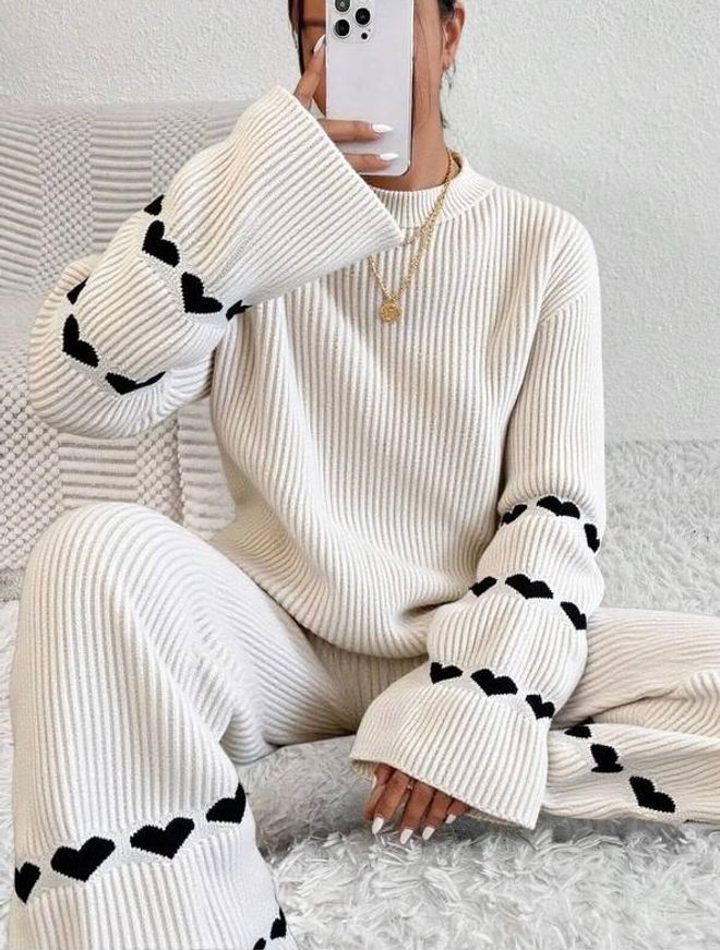 Ezgi Nisantasi Knitwear Heart Suit Wholesale Clothing Birthday