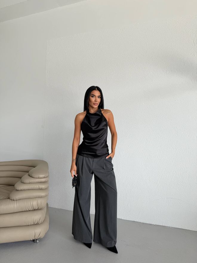 Ezgi Nisantasi Čierna Priliehavá Blúzka S Halter Neck A Cap Sleeve Rukávmi Veľkoobchod s oblečením Sexy