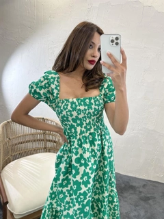 A wholesale clothing model wears FME10934 - Dress - Green White, Turkish wholesale Dress of Fame