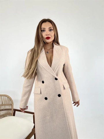 A wholesale clothing model wears  Coat - Beige
, Turkish wholesale Coat of Fame