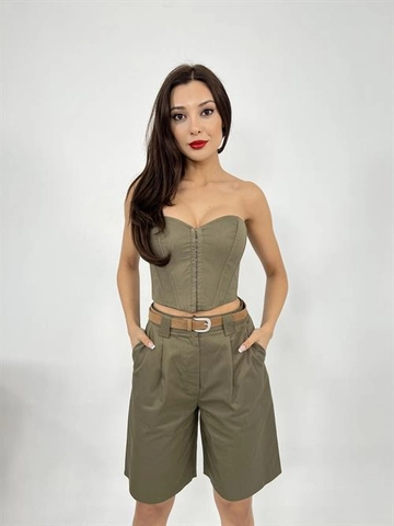 A wholesale clothing model wears  Shorts - Khaki
, Turkish wholesale Shorts of Fame