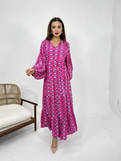 Een kledingmodel uit de groothandel draagt FME10081 - Dress - Fuchsia, Turkse groothandel Jurk van Fame