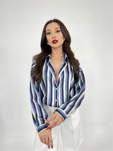 A wholesale clothing model wears  Striped Shirt - Blue
, Turkish wholesale Shirt of Fame