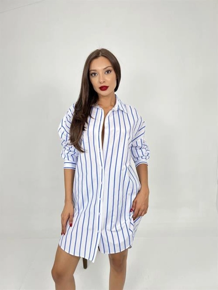 A wholesale clothing model wears fme14079-striped-shirt-dress-white-&-blue, Turkish wholesale Dress of Fame